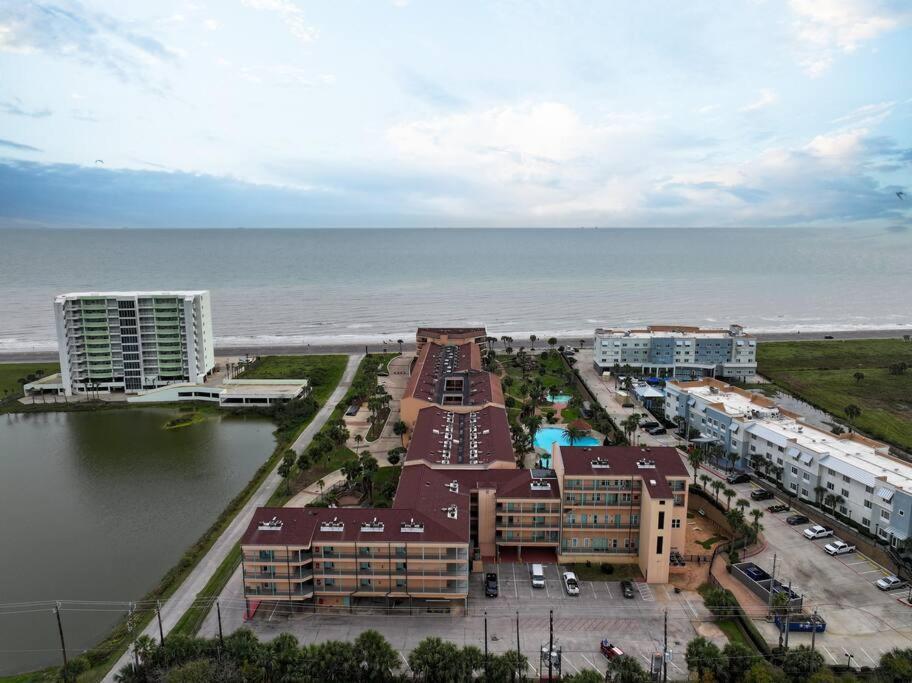 Baca Beach Escape I - 3 Pools - Pet Friendly Galveston Exterior foto